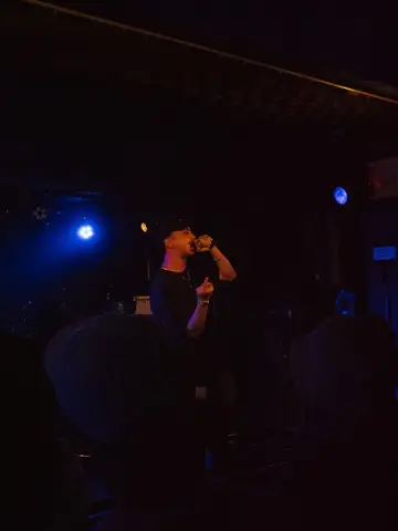 P1066668