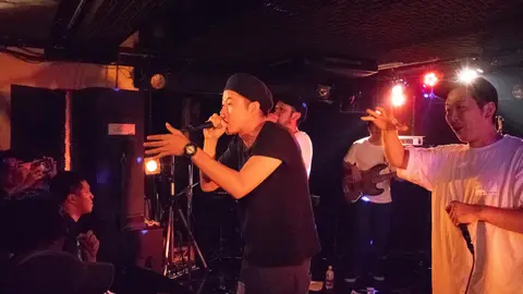 P1077786