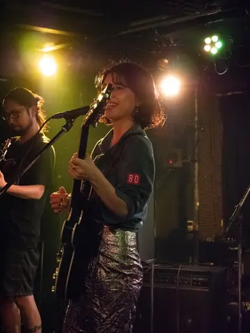 P1066954